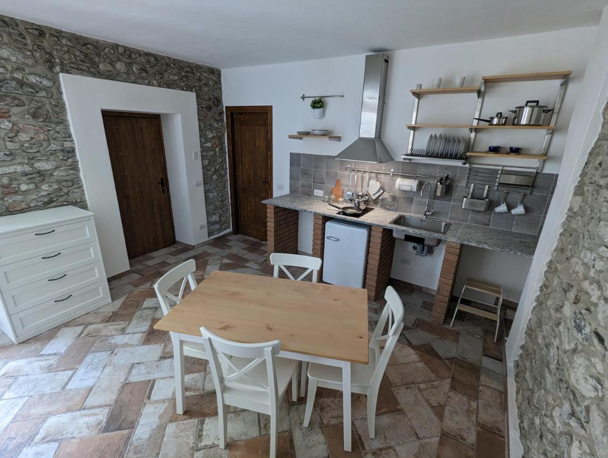 Antica Osteria Apartments Dongo Cameră foto