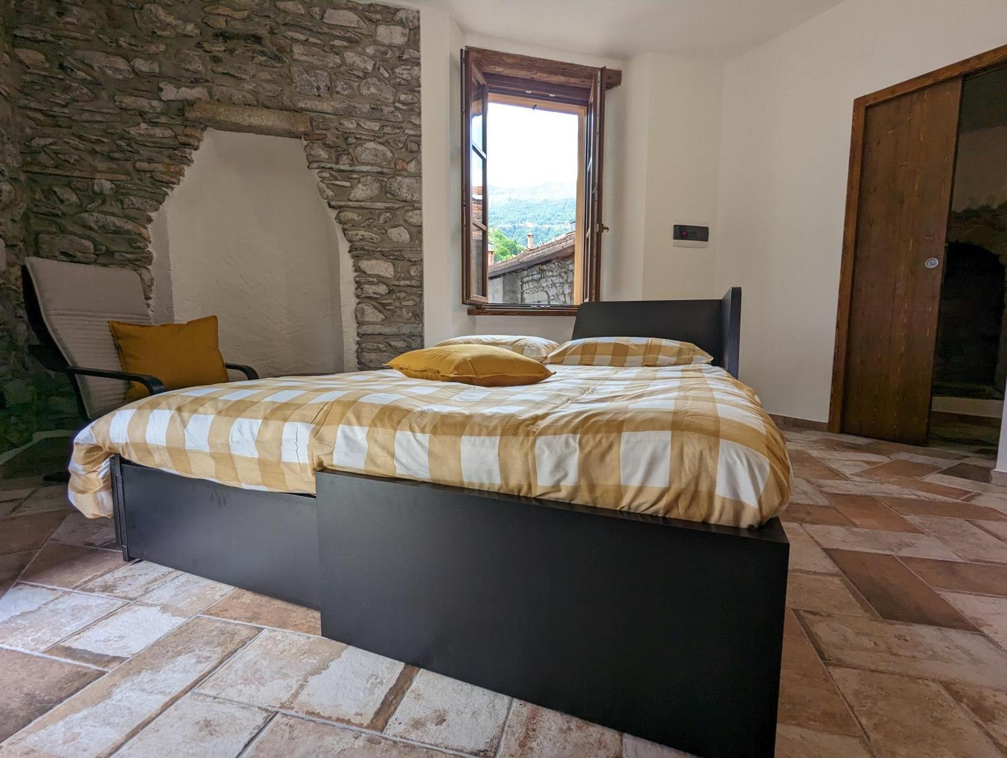 Antica Osteria Apartments Dongo Cameră foto